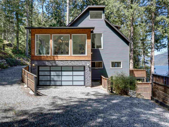6163-6165 CORACLE DRIVE, Sechelt BC V7Z 0C9