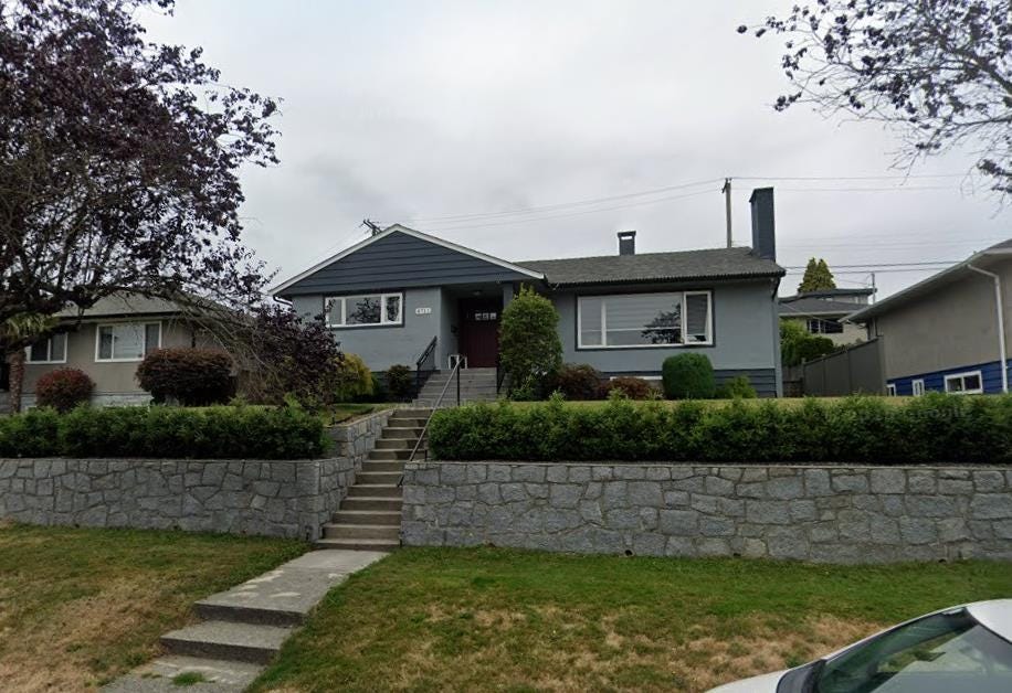 4711 RIDGELAWN DRIVE