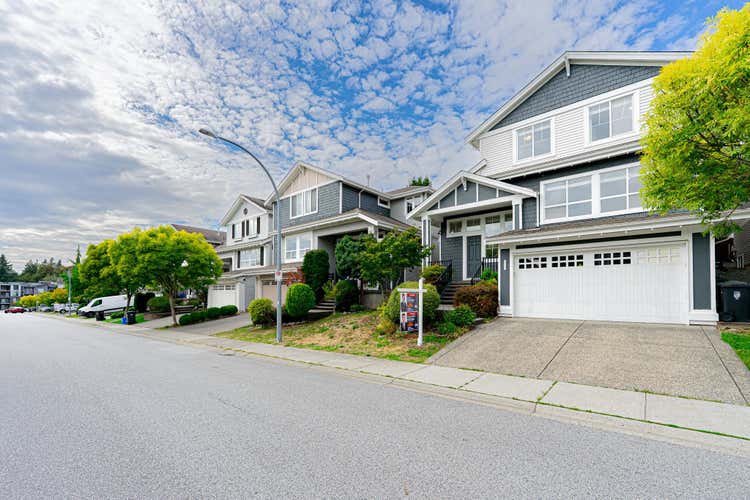 20179 68A AVENUE, Langley BC V2Y 0B7