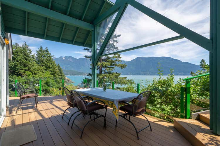 1815 VISTA ROAD, Bowen Island BC V0N 1G1