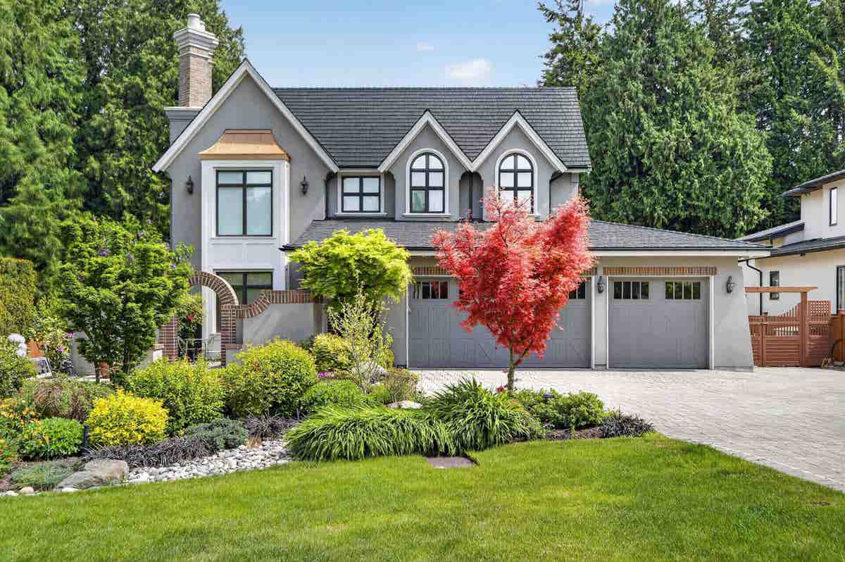 4816 DOGWOOD DRIVE