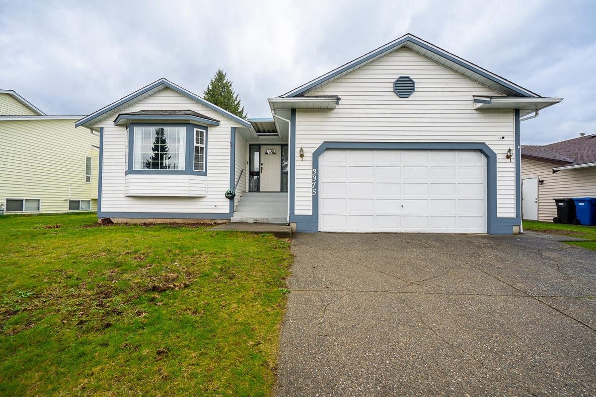 3375 Hedley St  