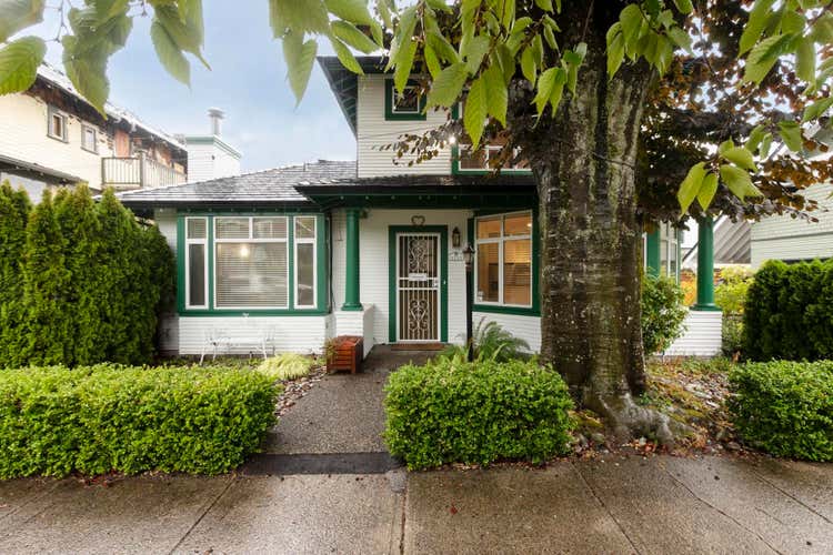 3135 MAPLE STREET, Vancouver BC V6J 5K7