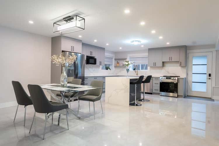 9168 SUNSHINE COAST HIGHWAY, Halfmoon Bay BC V7Z 1E9