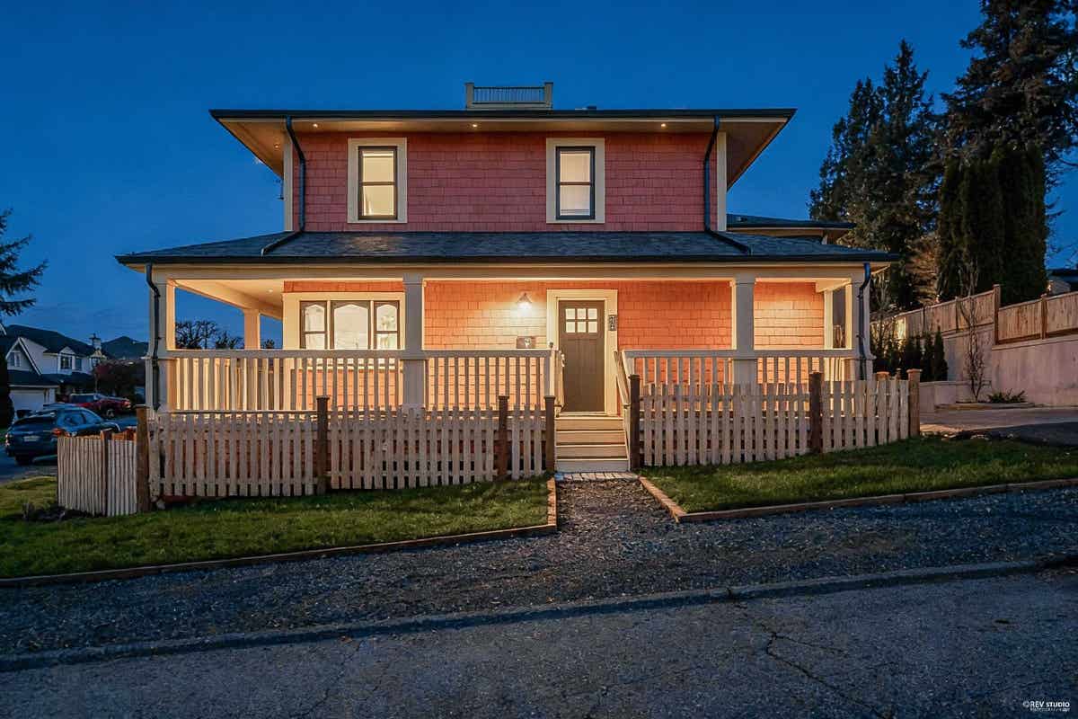 103-1125 CARTIER AVENUE