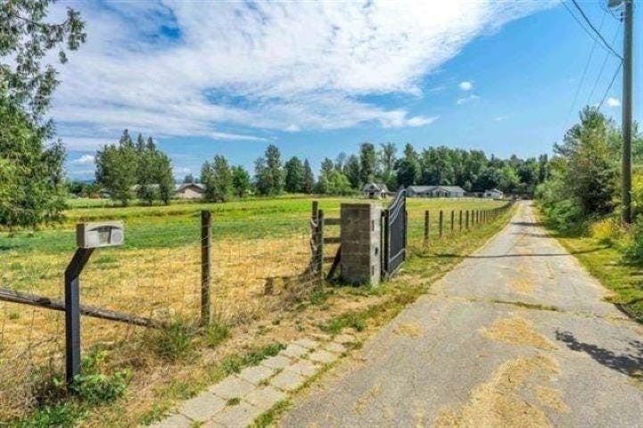 4102 Lefeuvre Rd  