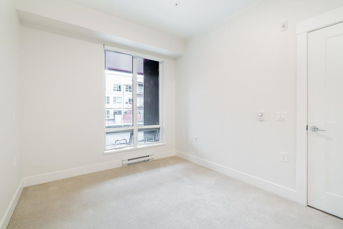 A216 20727 WILLOUGHBY TOWN CENTRE DRIVE, Langley BC V2Y 3N1