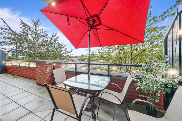 212 11882 226 STREET, Maple Ridge BC V2X 9C7