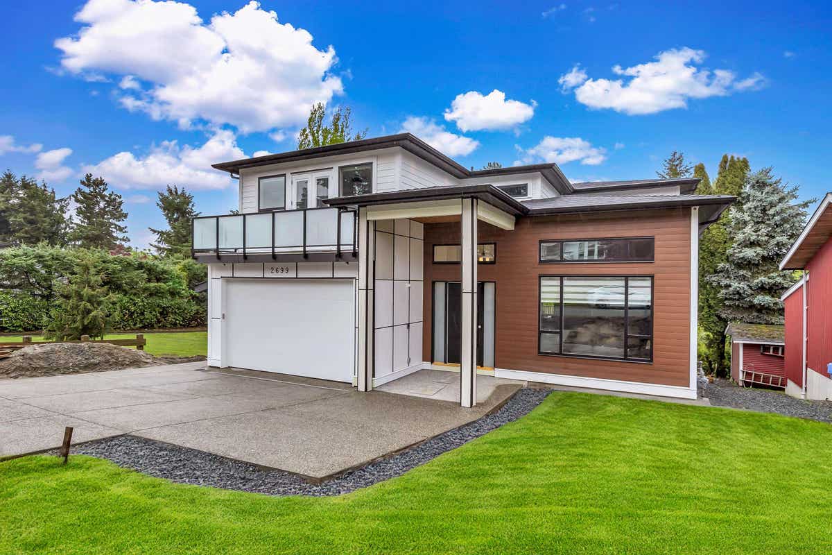 2699 VALEMONT Cres  