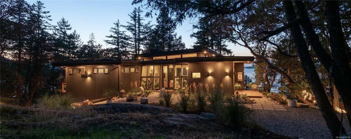 154 Narrows West Rd, Salt Spring BC V8K 0A1, Salt Spring, BC V8K 0A1 ...