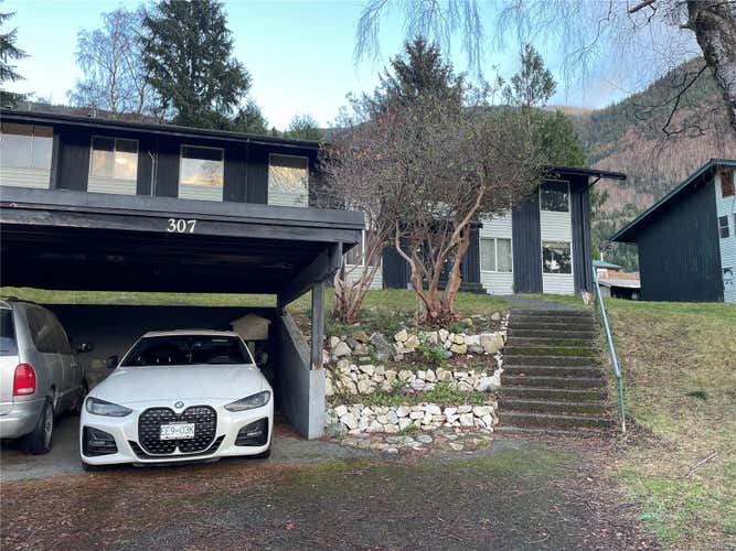 1073 Maquinna Ave # 307, Port Alice BC V0N 2N0