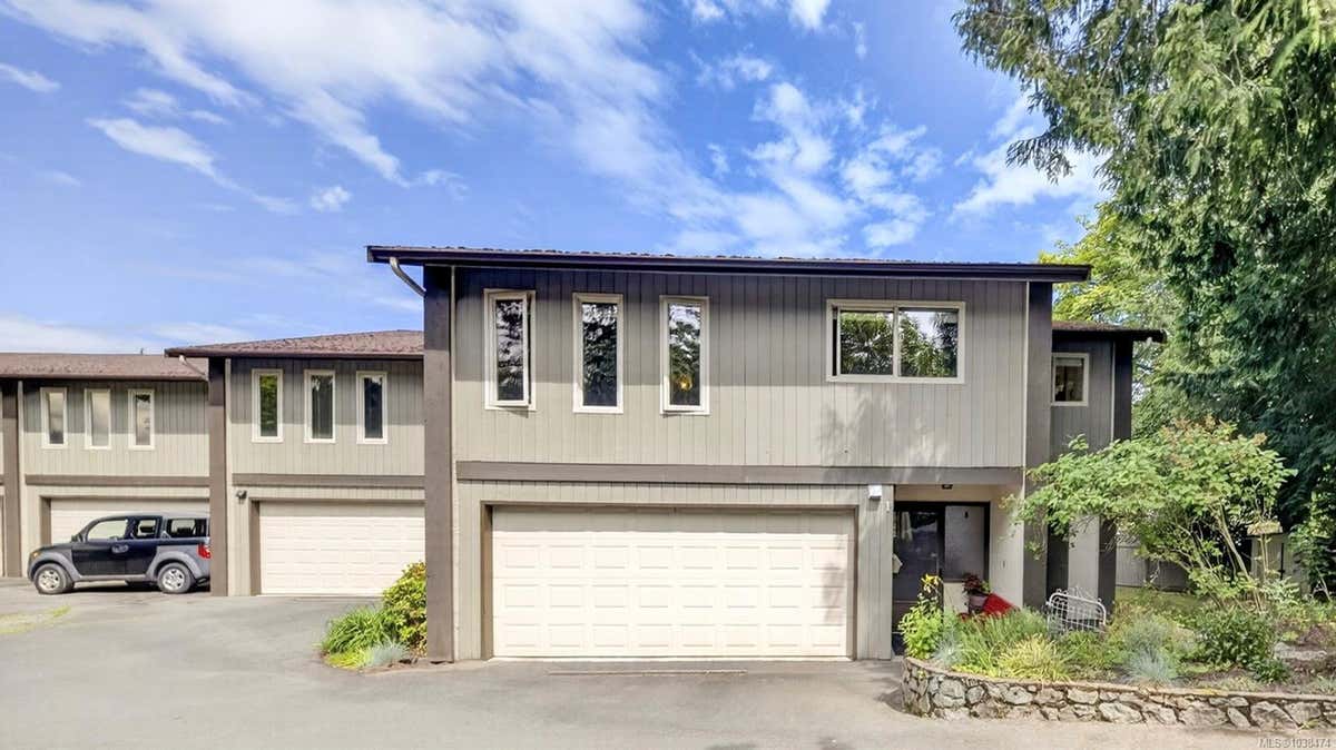 South Oak Bay North Oak Bay Tsawwassen Real Estate - Houses for
