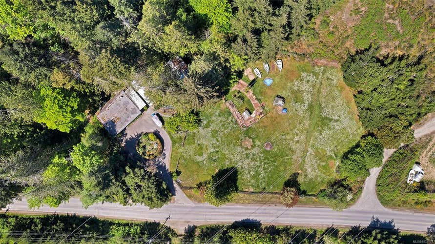 490 Rainbow Rd, Salt Spring BC V8K 2M5
