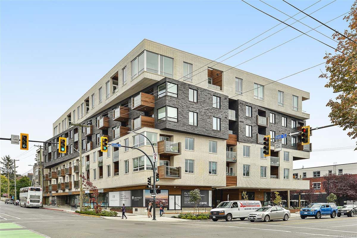 211-1033 COOK ST, VICTORIA, BC V8V 0E1, photo 1