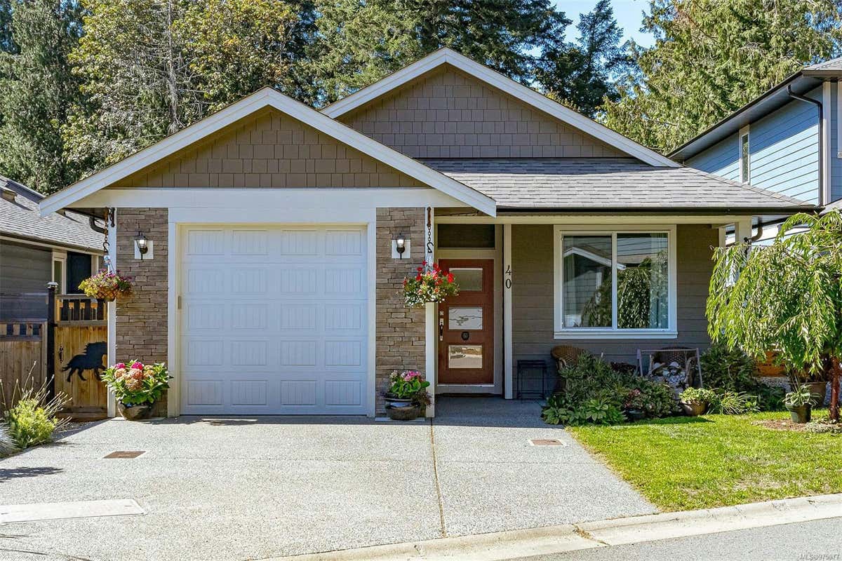 3205 Gibbins Rd 40, Duncan BC V9L 1G7, Duncan, BC V9L 1G7 House For