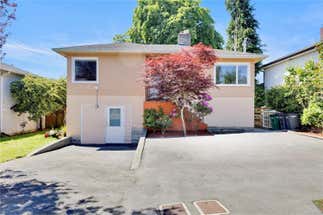 251 SIMS AVE