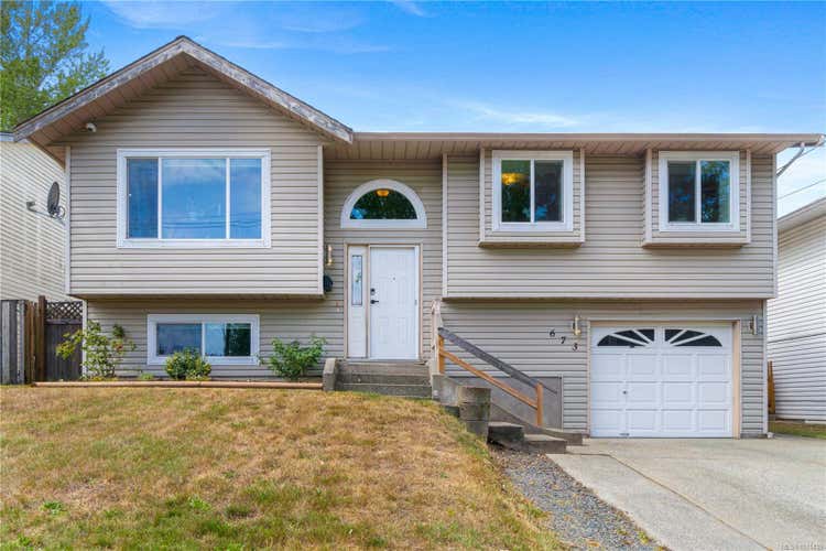 673 Howard Ave, Nanaimo BC V9R 3S8