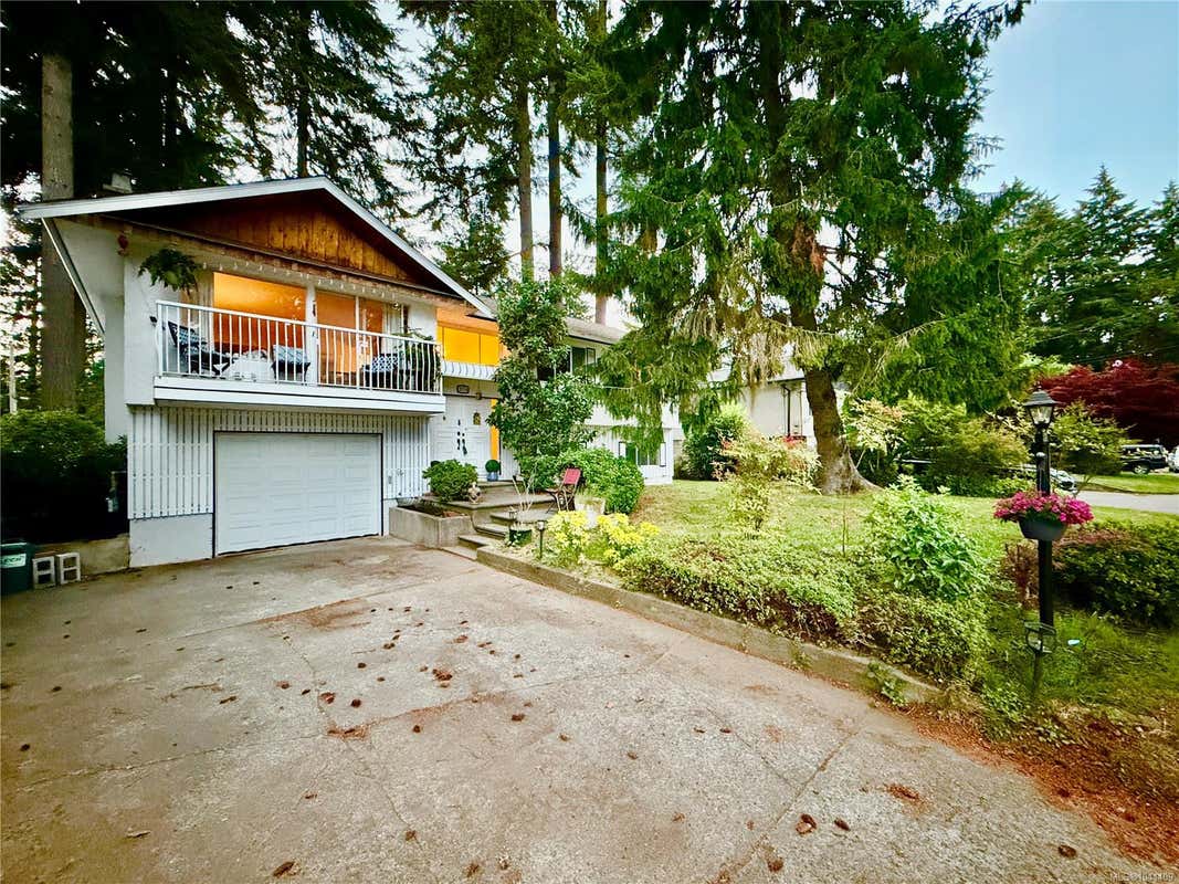 2776 PENELOPE PL