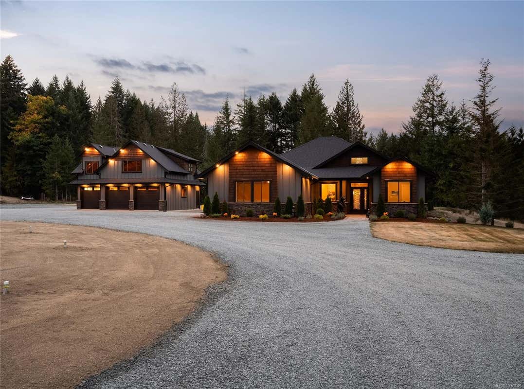 4725 APPALOOSA WAY