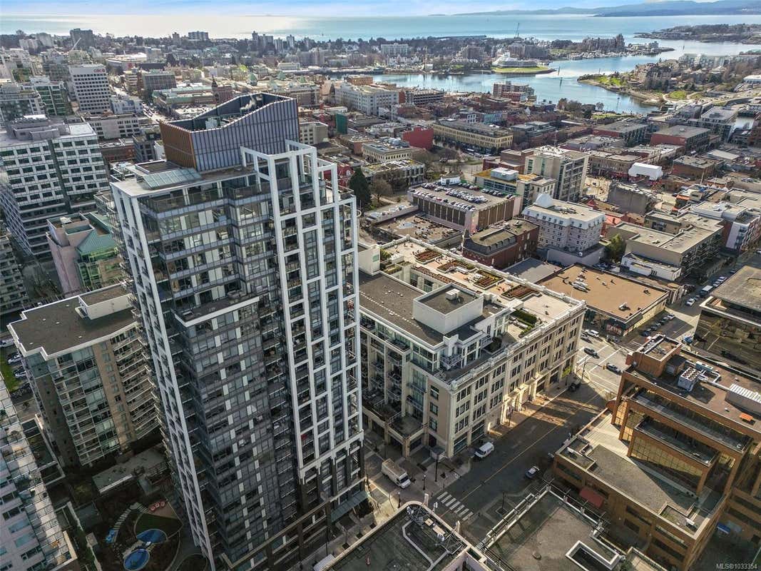 1106-777 HERALD ST, VICTORIA, BC V8T 0C7, photo 1