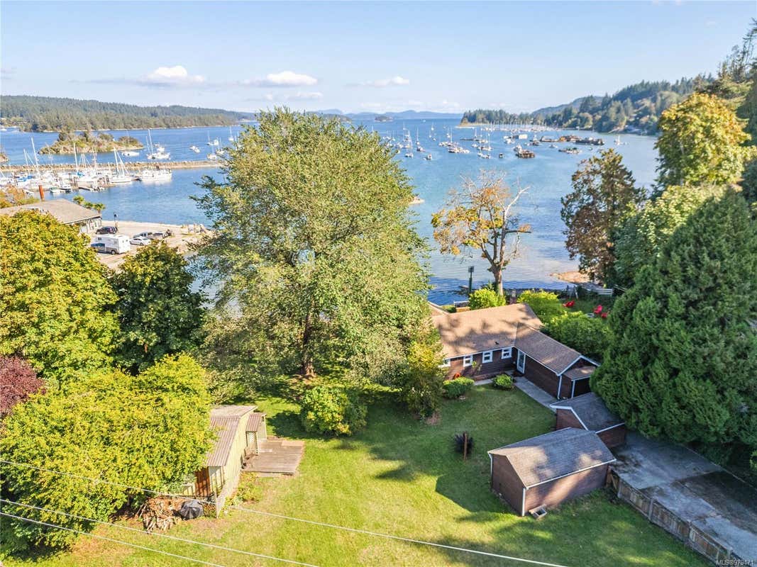 171 FulfordGanges Rd, Salt Spring BC V8K 2V6, Salt Spring, BC V8K 2V6