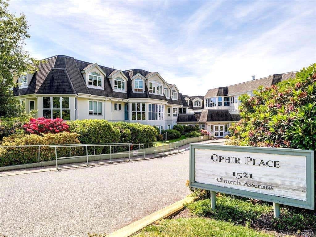 201-1521 CHURCH AVE, SAANICH, BC V8P 5T7, photo 1