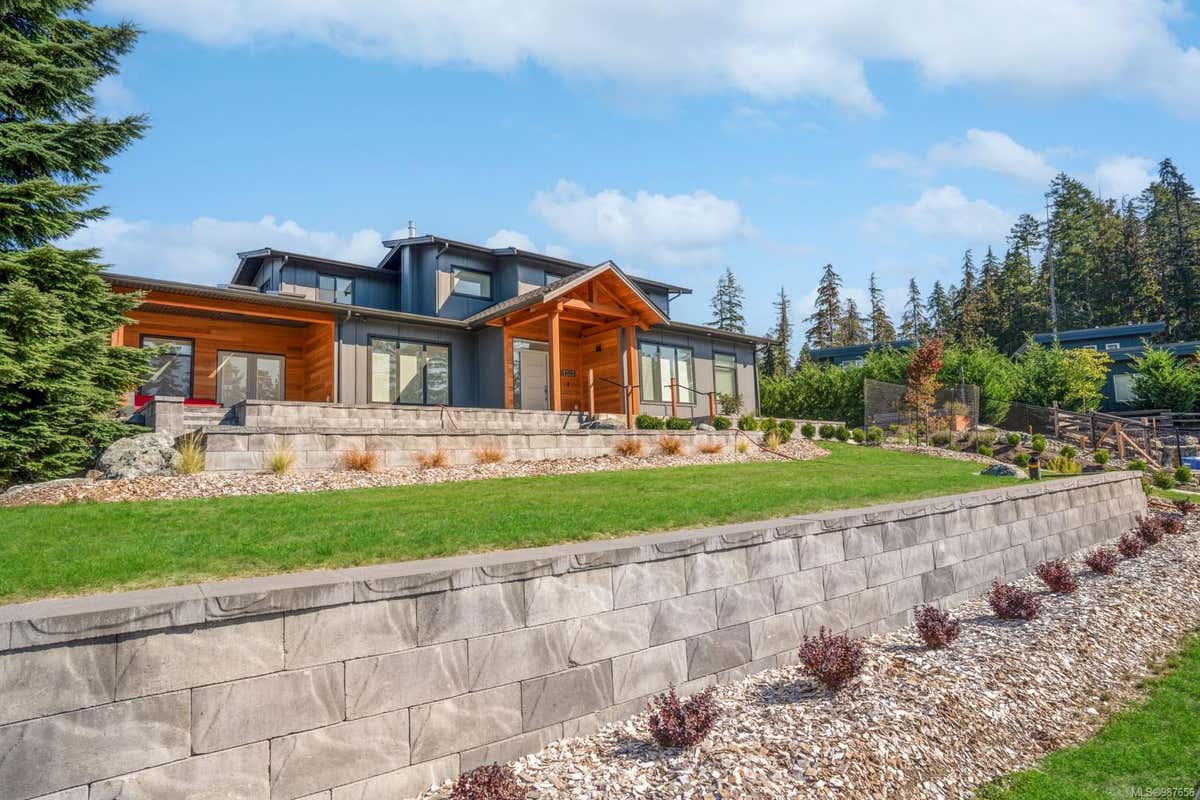 Apple - 【serena】 For sale: 5837 YONGE STREET, Innisfil (Churchill), Ontario
