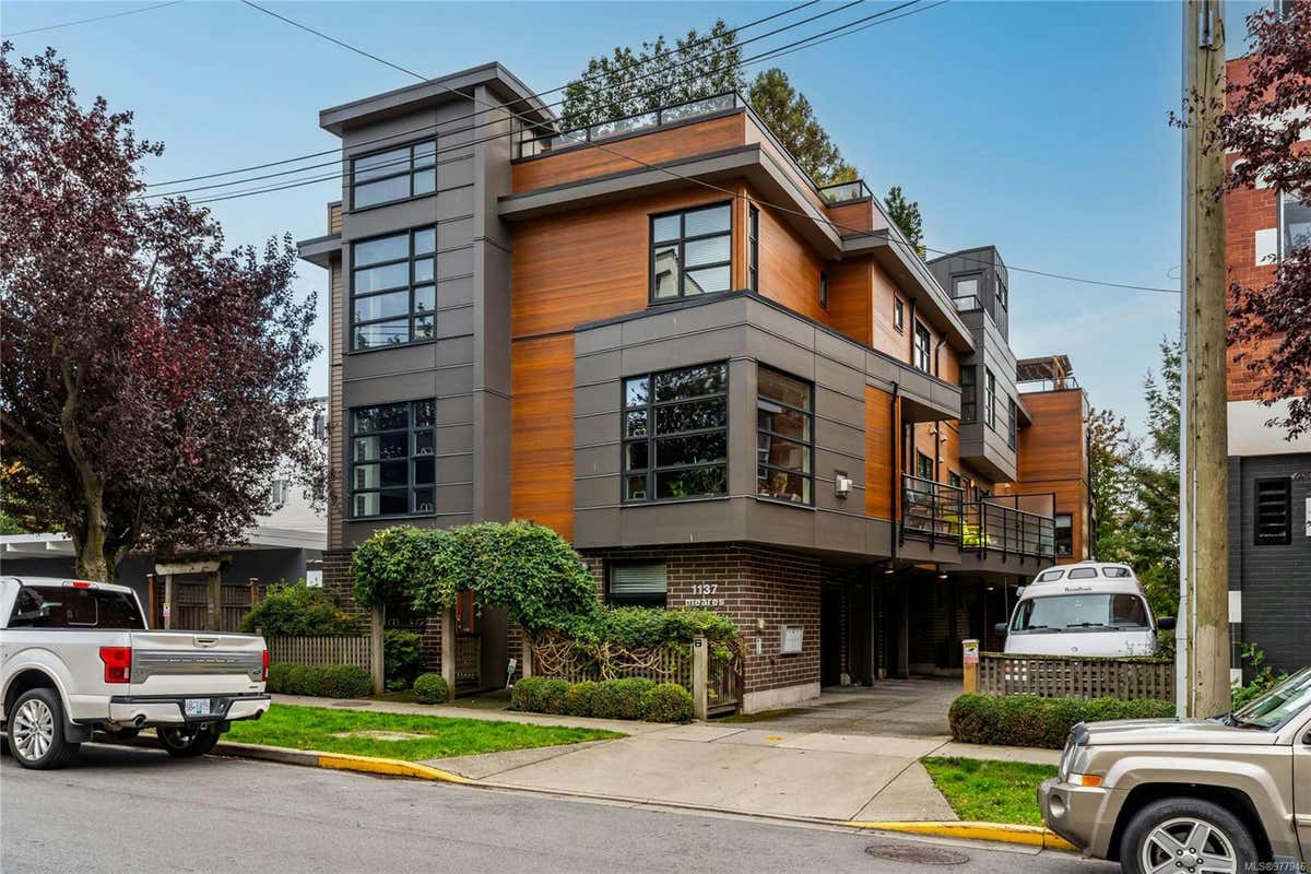 1137 Meares St 3, Victoria BC V8V 3J9, Victoria, BC V8V 3J9 Property