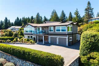 8874 Park Pacific Terr
