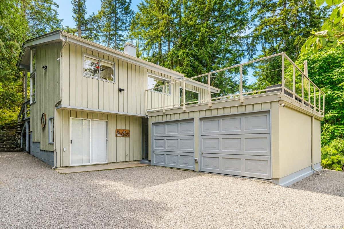 7136 WILLIS POINT RD