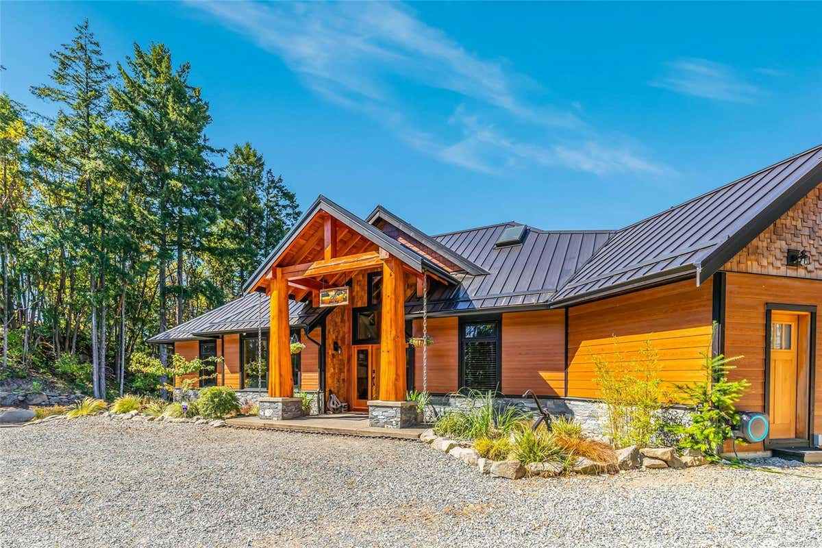 5155 Aho Rd, Ladysmith BC V9G 2B8, Ladysmith, BC V9G 2B8 House For Sale