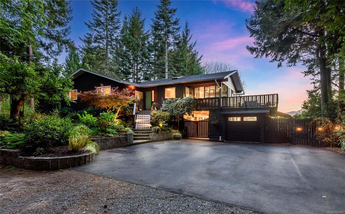 1165 GLEN URQUHART DR