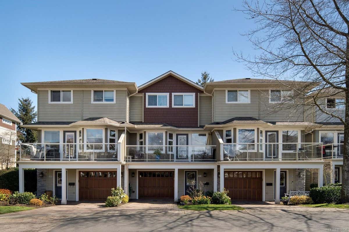 531 HEATHERDALE LANE