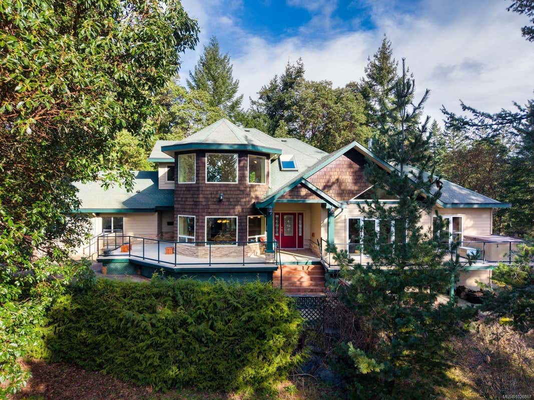 1450 WHITE PINE TERR