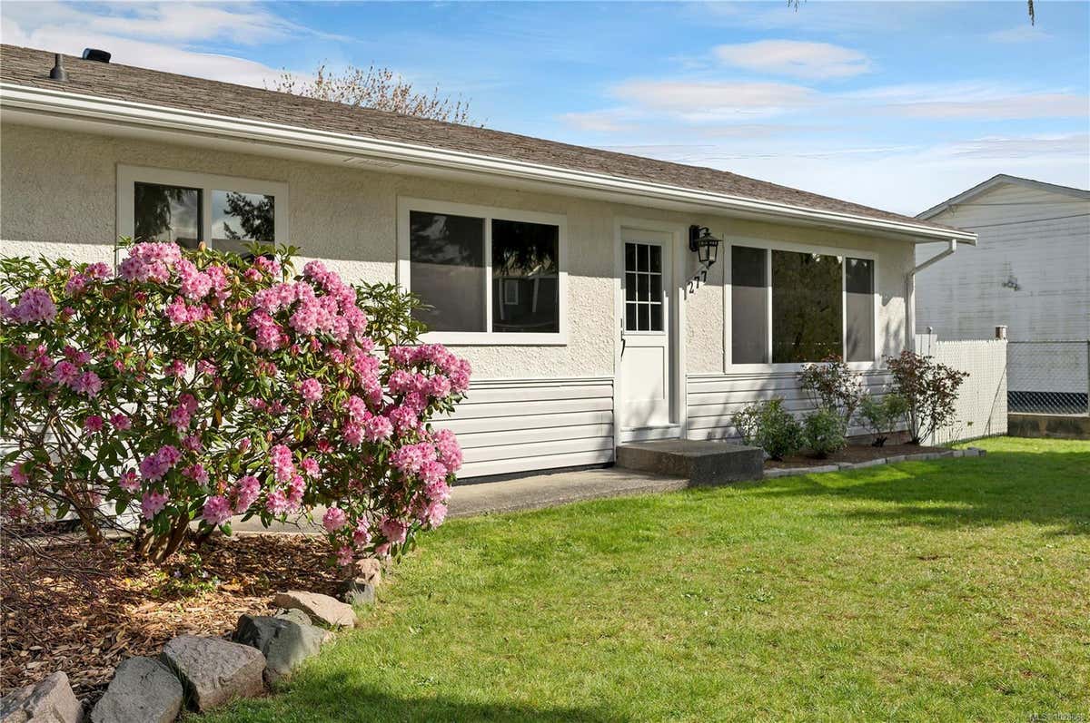 277 CAROLYN RD, CAMPBELL RIVER, BC V9W 3M2, photo 1