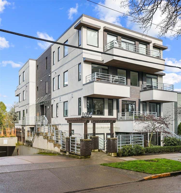 102-1014 PARK BLVD, VICTORIA, BC V8V 2T4, photo 1
