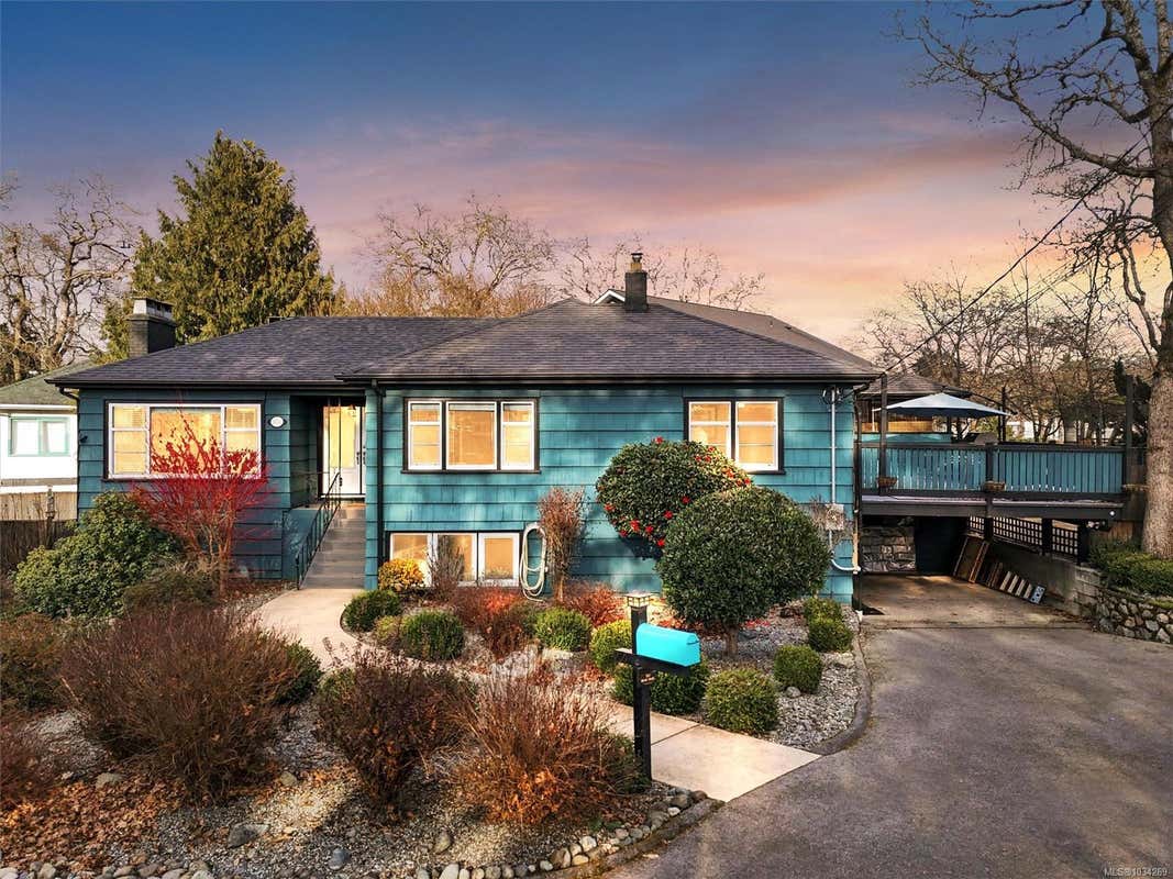 3771 WINSTON CRES