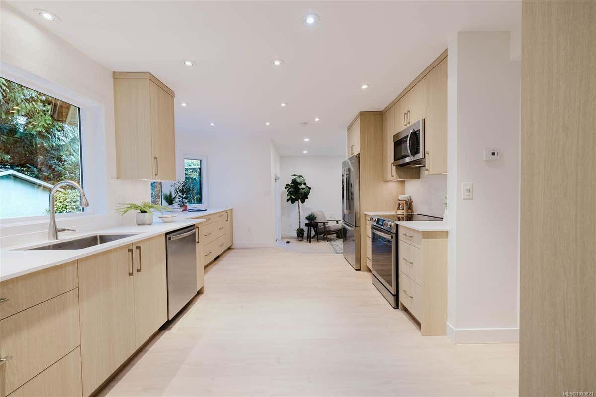 5180 RUTLI MEADOWS PL