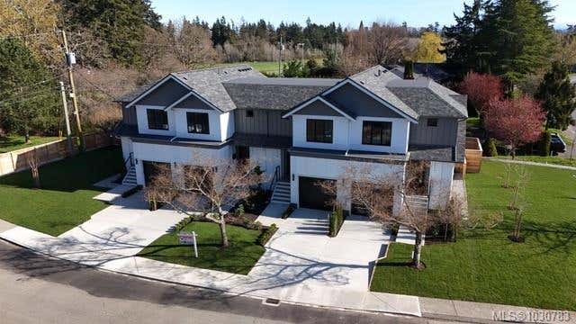 3513 Henderson Rd # 1, Oak Bay BC V8R 3K5