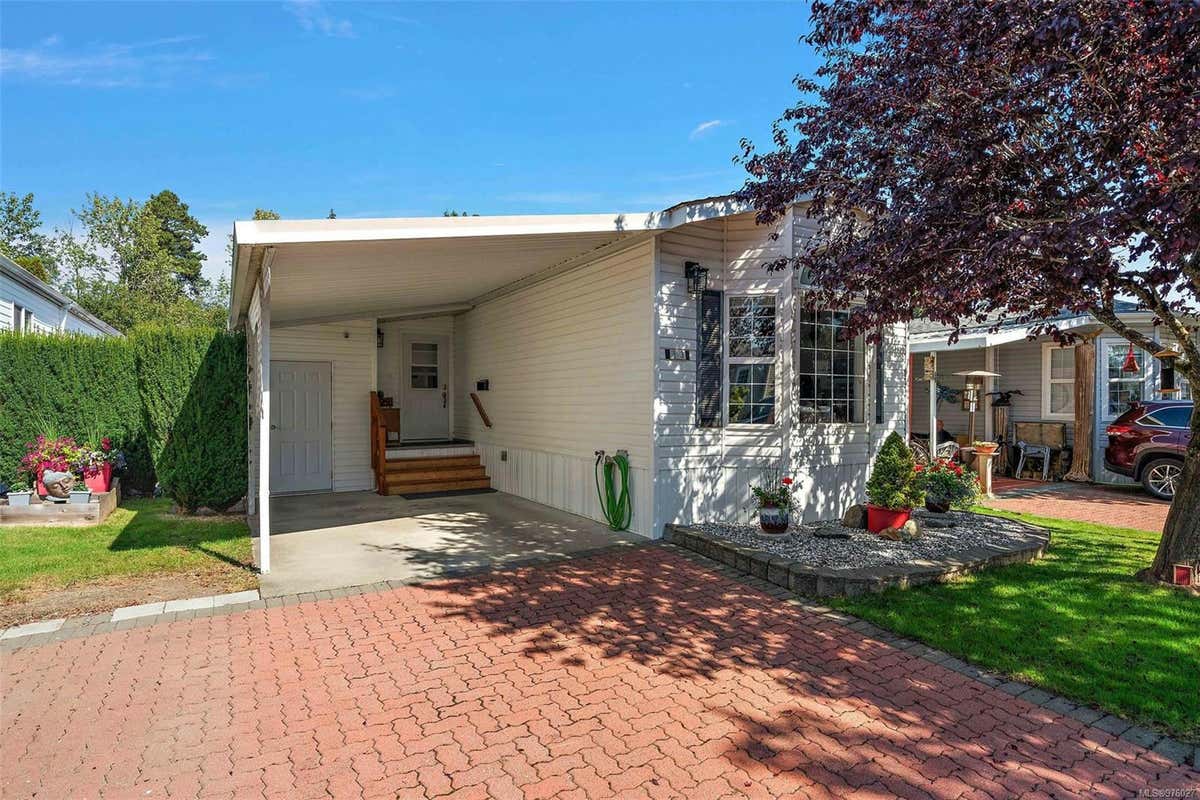 7401 Central Saanich Rd 13, Central Saanich BC V8M 2B5, Central