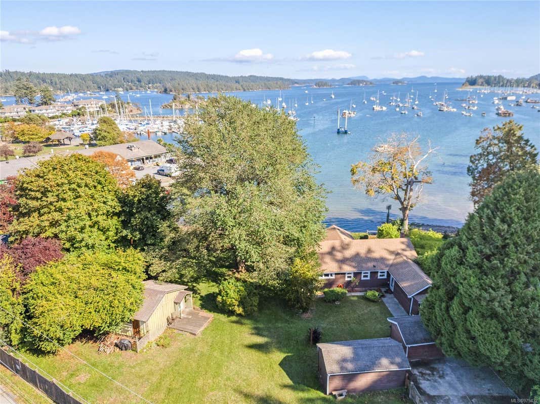 167 FulfordGanges Rd, Salt Spring BC V8K 2V6, Salt Spring, BC V8K 2V6