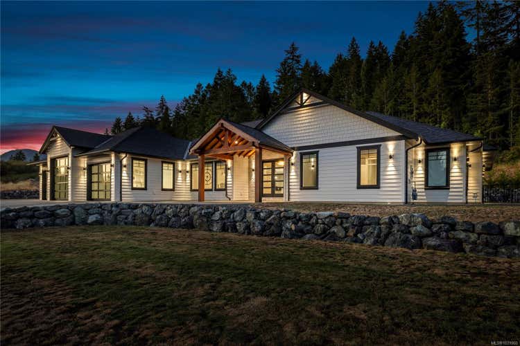 6127 Chase Dr, Port Alberni BC V9Y 0C2