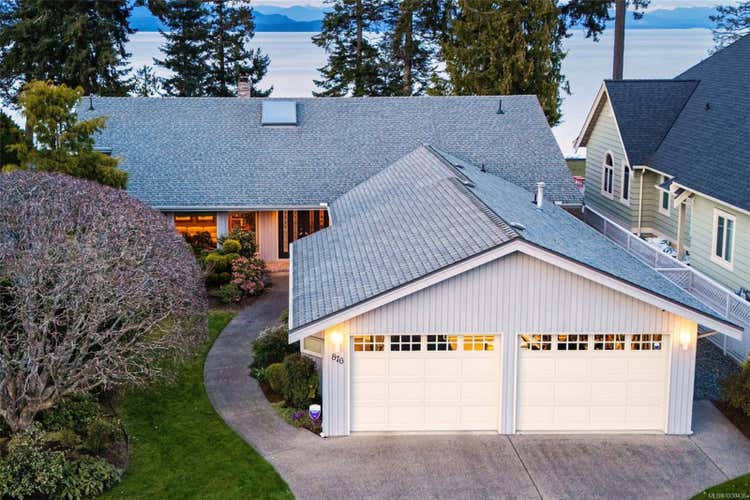 876 Gaetjen St, Parksville BC V9P 1A6